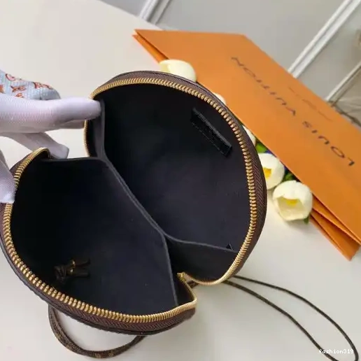 TOUPIE VUITTON LOUIS 0324
